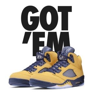 Jordan 5 “Michigan” Size 9.5